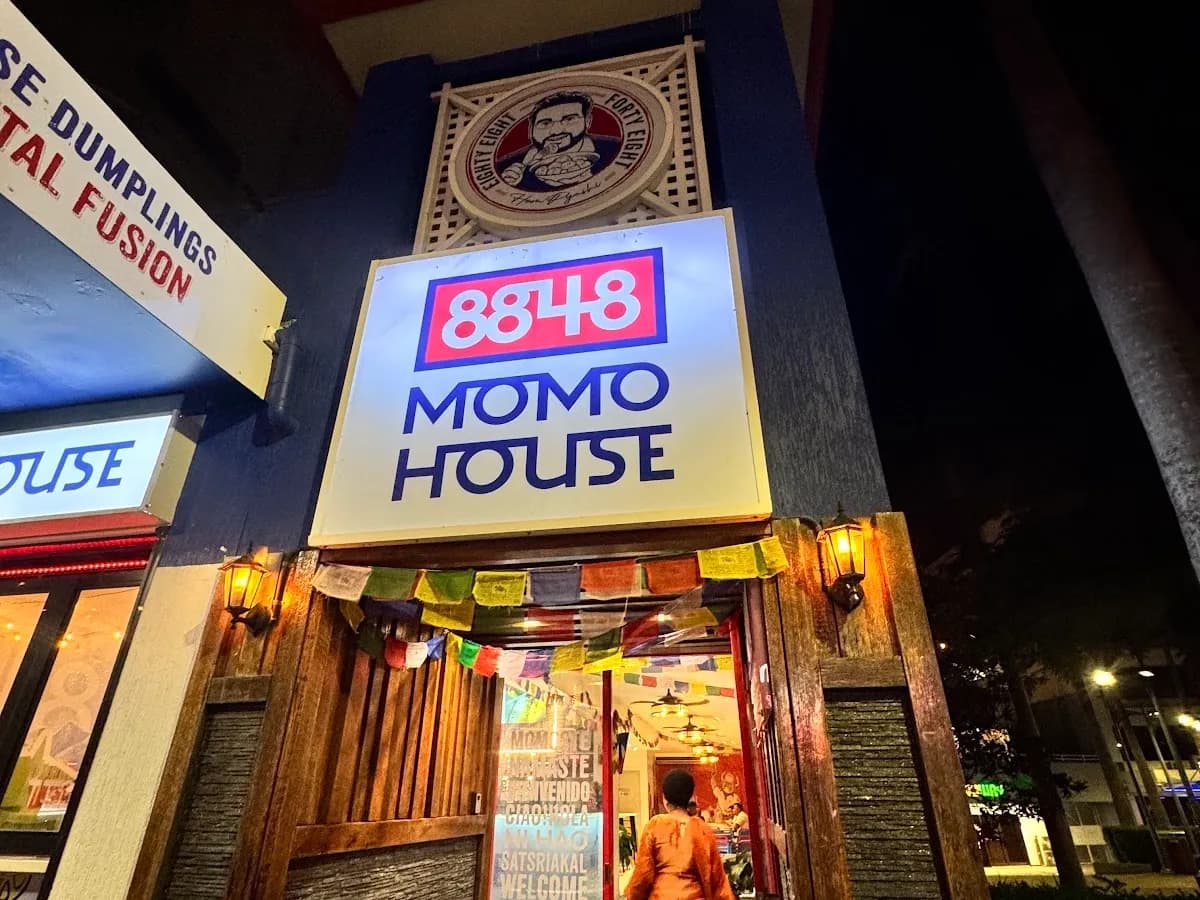 8848 Momo House Goldcoast