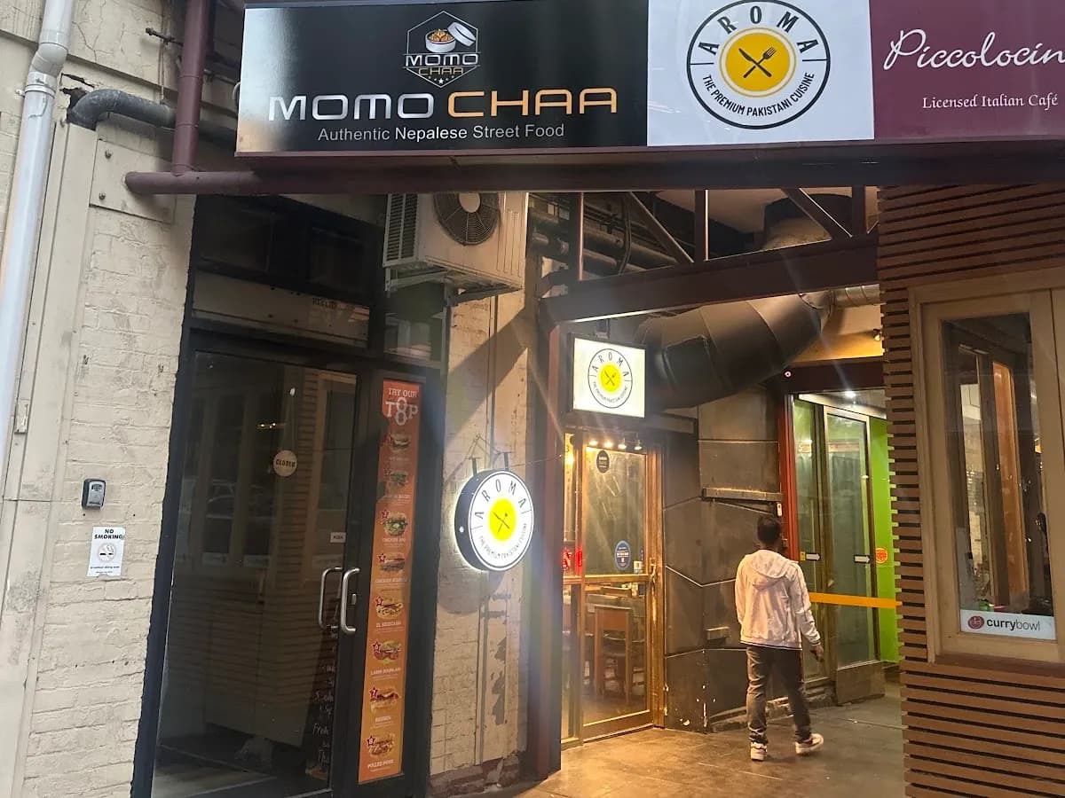 MOMO CHAA